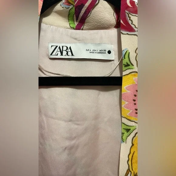 Zara Multicolor Patterned Robe - Picture 6 of 12